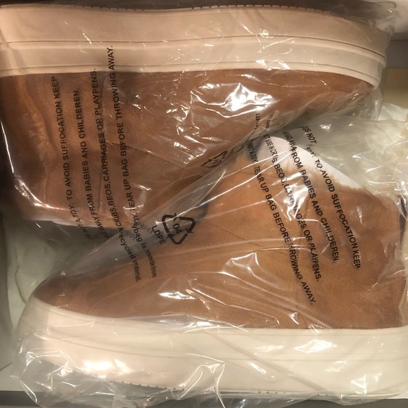 Suede Water Resistant Ankle Booties ๐ค๐ค - Picture 14 of 15